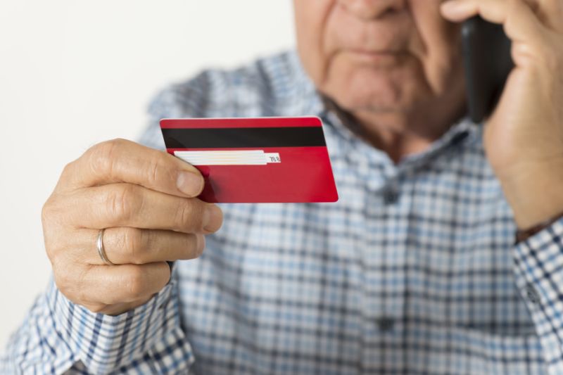 澳洲69岁老人寻找真爱 被骗近40万刀